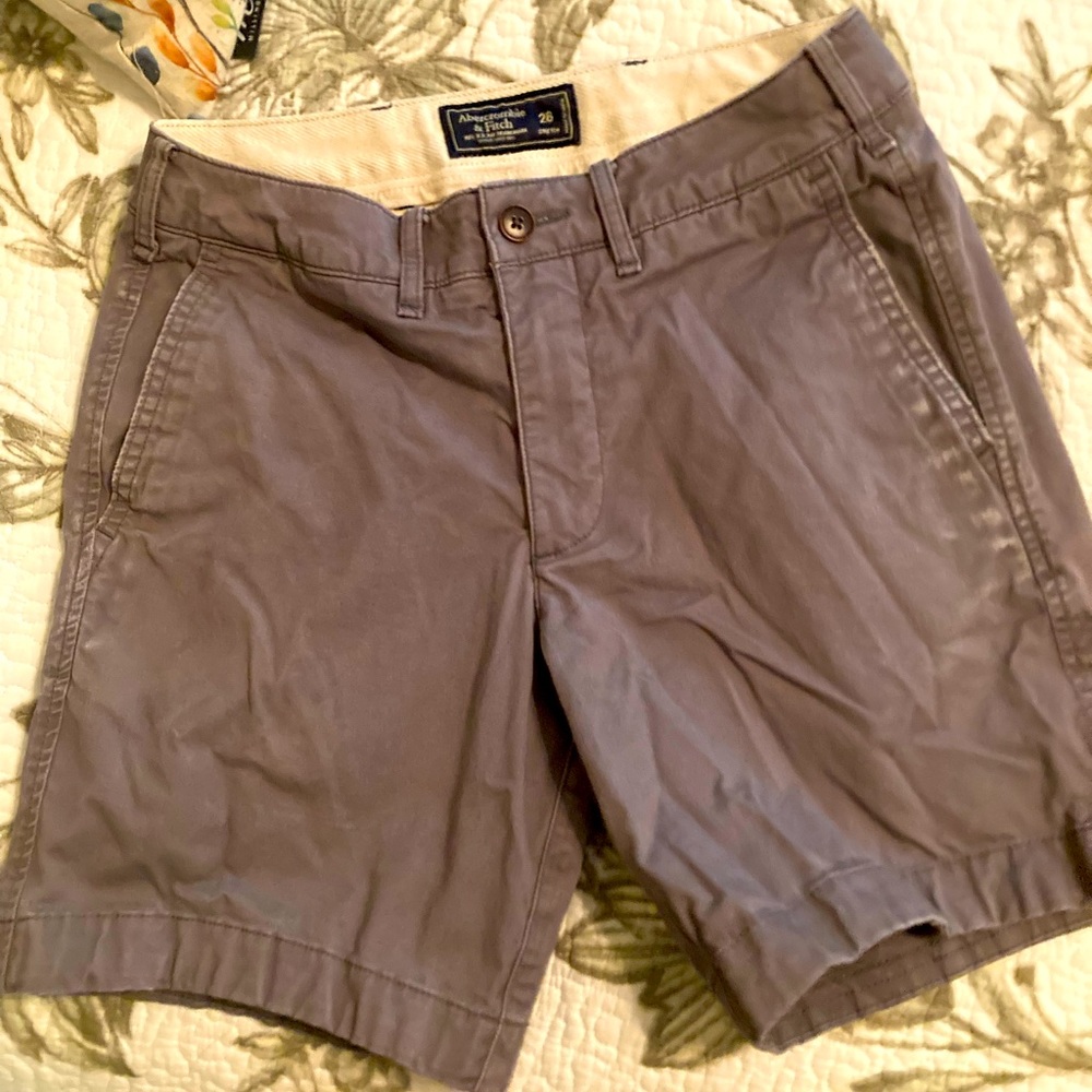 Light brown short